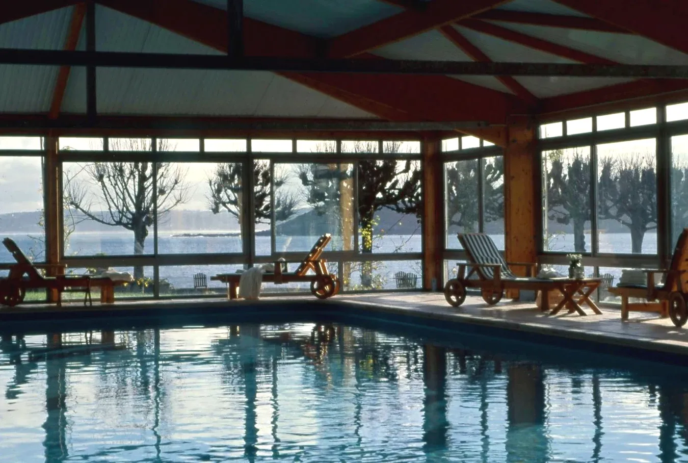 Espace spa avec piscine intérieure Le Grand Hotel des Bains & Spa - Bretagne à Locquirec Espace spa avec piscine intérieure Le Grand Hotel des Bains & Spa - Bretagne à Locquirec