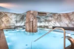 Golden Tulip Aix les Bains - Hotel & Spa espace bien-être avec piscine intérieure à Aix-les-Bains