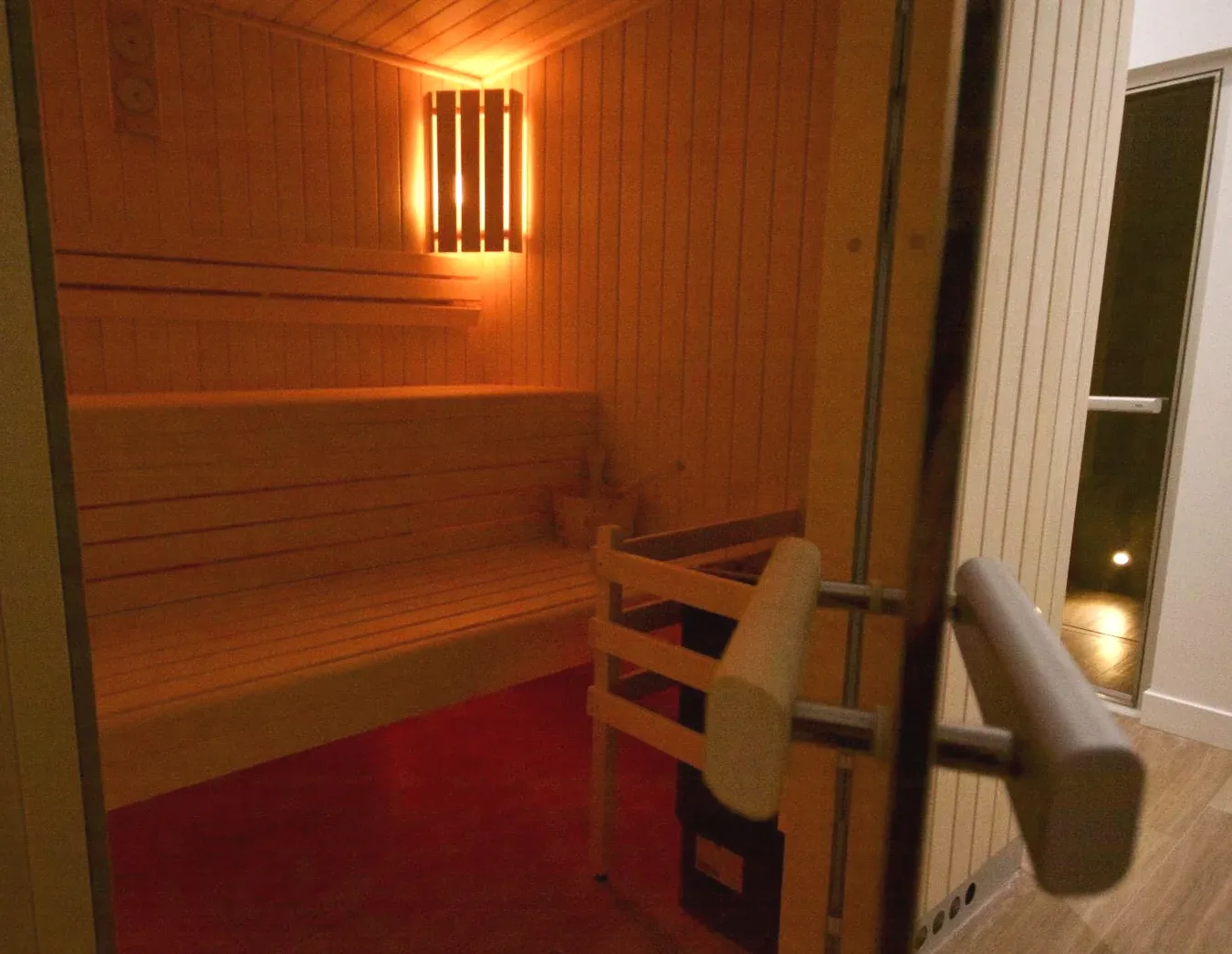 Hôtel Brésil Opéra SPA spa intérieur avec piscine dans le 9e arrondissement de Paris Hôtel Brésil Opéra SPA spa intérieur avec piscine dans le 9e arrondissement de Paris