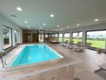 Hôtel La Lagune piscine intérieure avec vue et spa à Lucciana