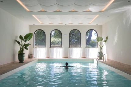 Hôtel Maison Chiberta espace spa avec piscine intérieure à Anglet