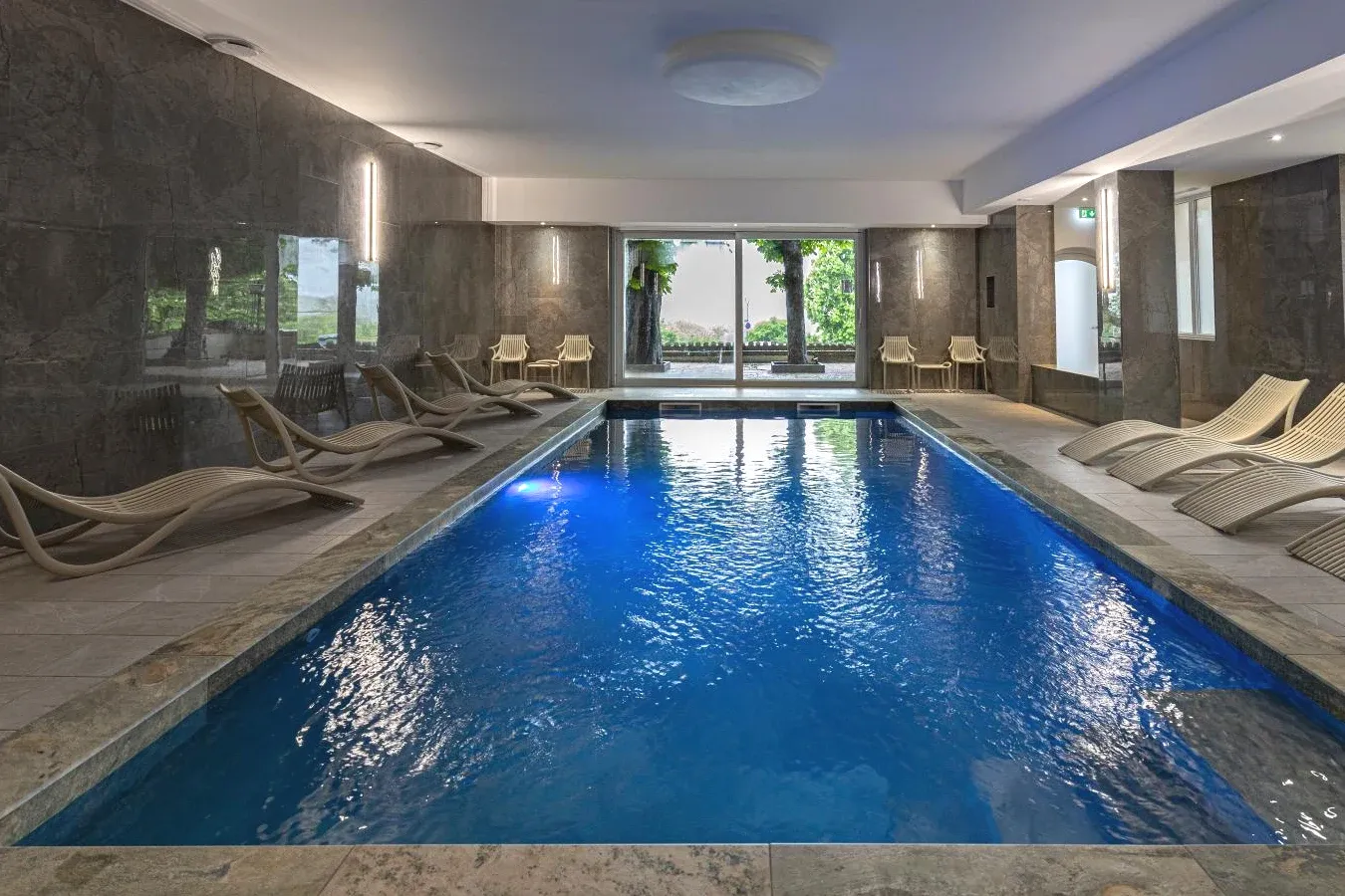 Hotel Munsch Restaurant & Wellness, Colmar Nord - Haut-Koenigsbourg à Saint-Hippolyte spa avec piscine intérieure Hotel Munsch Restaurant & Wellness, Colmar Nord - Haut-Koenigsbourg à Saint-Hippolyte spa avec piscine intérieure
