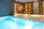 HÔTEL & SPA Panorama 360 à Mâcon spa avec piscine intérieure