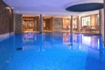 Hotel Spa Restaurant Domaine du Moulin à Ensisheim piscine intérieure chauffée avec spa