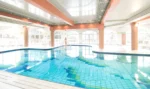 Hotel *** & Spa Vacances Bleues Villa Marlioz piscine intérieure avec spa à Aix-les-Bains