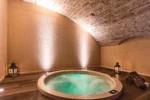 Jacuzzi Cèdre Beaune, A Beauvallon Hotel & Spa