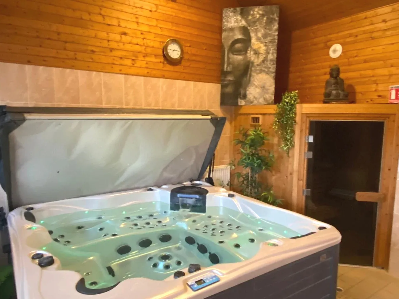 Jacuzzi Contact hôtel - Hôtel Les Bleuets & SPA à Honfleur Jacuzzi Contact hôtel - Hôtel Les Bleuets & SPA à Honfleur
