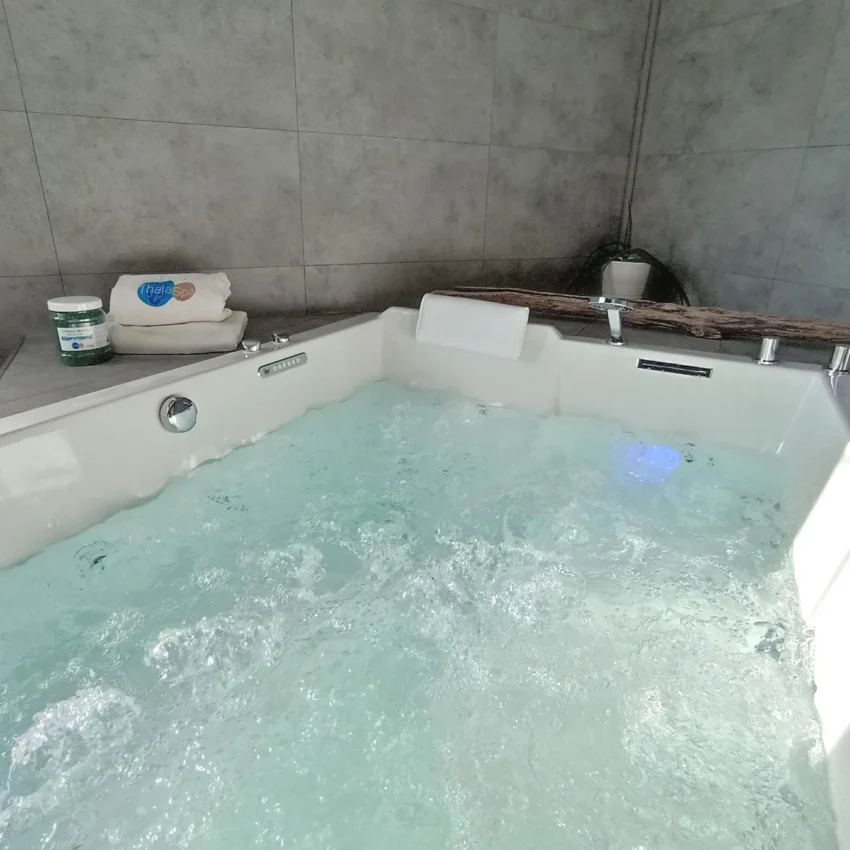 Jacuzzi Hôtel de charme & SPA Le Grand Large à La Bernerie-en-Retz