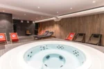 Jacuzzi Hôtel Le Cristal Lodge TERRESENS à Saint-Chaffrey