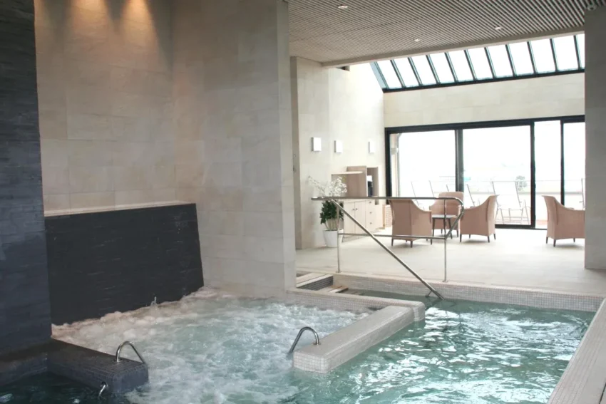 Jacuzzi Hôtel Le Nouveau Monde à Saint-Malo