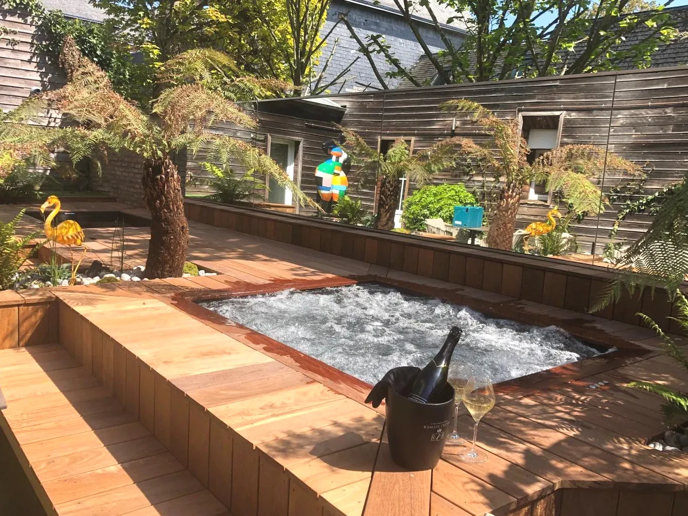 Jacuzzi La villa 10 HÔTEL SPA à Étretat Jacuzzi La villa 10 HÔTEL SPA à Étretat