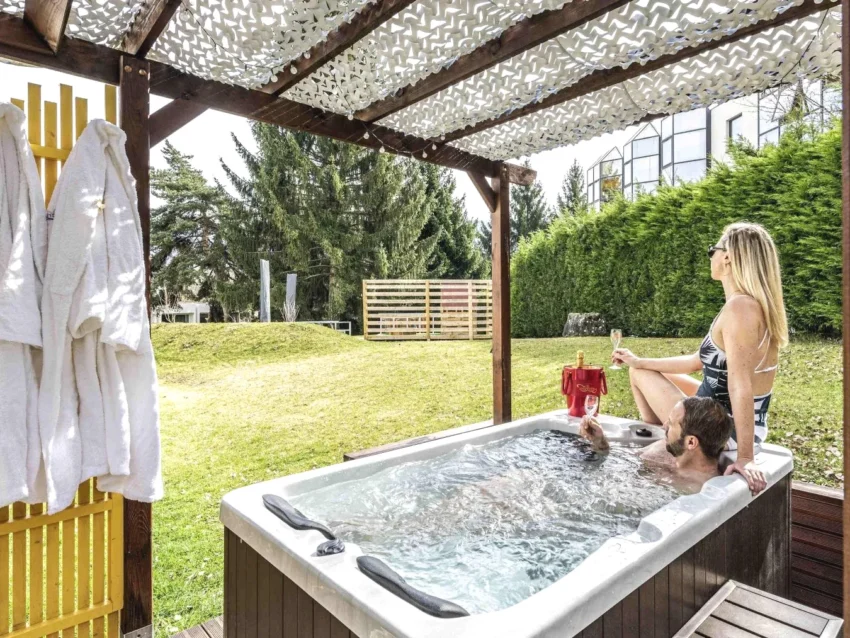Jacuzzi Mercure Annecy Sud