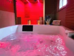 Jacuzzi Unique Hôtel Résidence & Spa à Saint-Raphaël