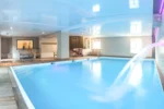 La Closerie SPA & Résidence Hôtel espace spa avec piscine intérieure à Deauville