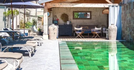 La Marine de Loire Hôtel & Spa piscine intérieure avec hydromassage à Montsoreau