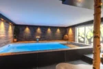 Le Bailliage Hôtel & Spa spa intérieur avec piscine à Salers