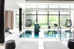 Le Richebourg Hôtel, Restaurant & Spa piscine intérieure avec spa à Vosne-Romanée