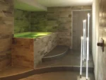 Logis Hôtel Restaurant Au Cerf d'Or à Strasbourg piscine intérieure chauffée avec spa