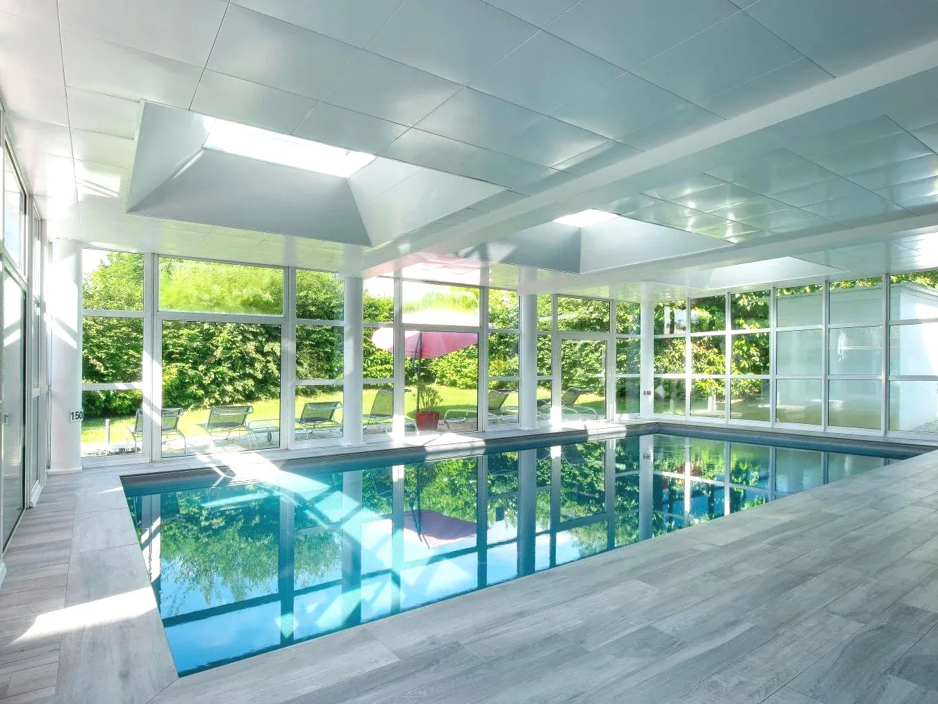 Novotel Senart Golf De Greenparc piscine intérieure avec spa à Saint-Pierre-du-Perray Novotel Senart Golf De Greenparc piscine intérieure avec spa à Saint-Pierre-du-Perray