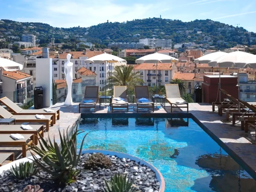 Piscine Best Western Plus Cannes Riviera