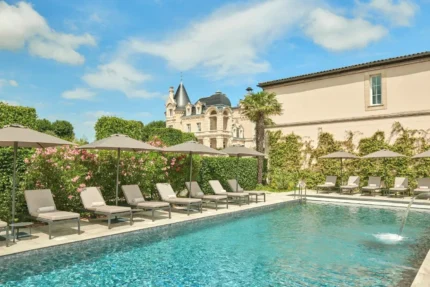 Piscine Château Hôtel Grand Barrail à Saint-Émilion