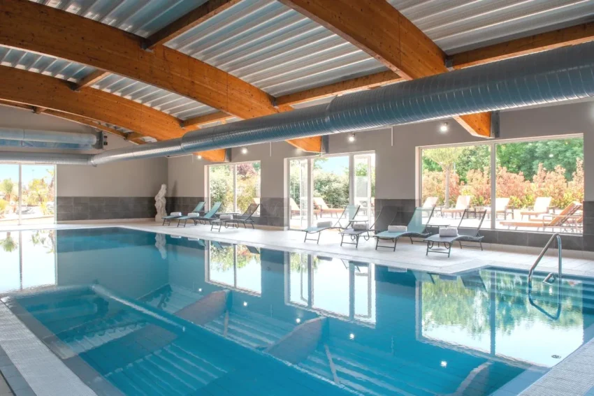 Piscine Golden Tulip Dieppe Hôtel & Spa à Saint-Aubin-sur-Scie