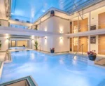 Piscine Grand Tonic Hotel & SPA NUXE à Biarritz