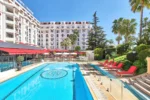 Piscine Hôtel Barrière Le Majestic Cannes à Cannes