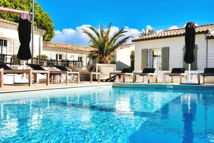 Piscine Hotel Les Bois Flottais au Bois-Plage-en-Ré