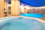 Piscine Hotel Residence Europe & Spa à Clichy