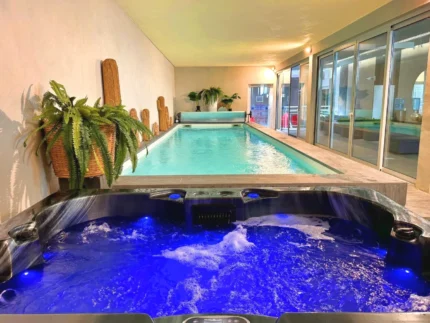 Piscine Hotel Revellata & Spa à Calvi