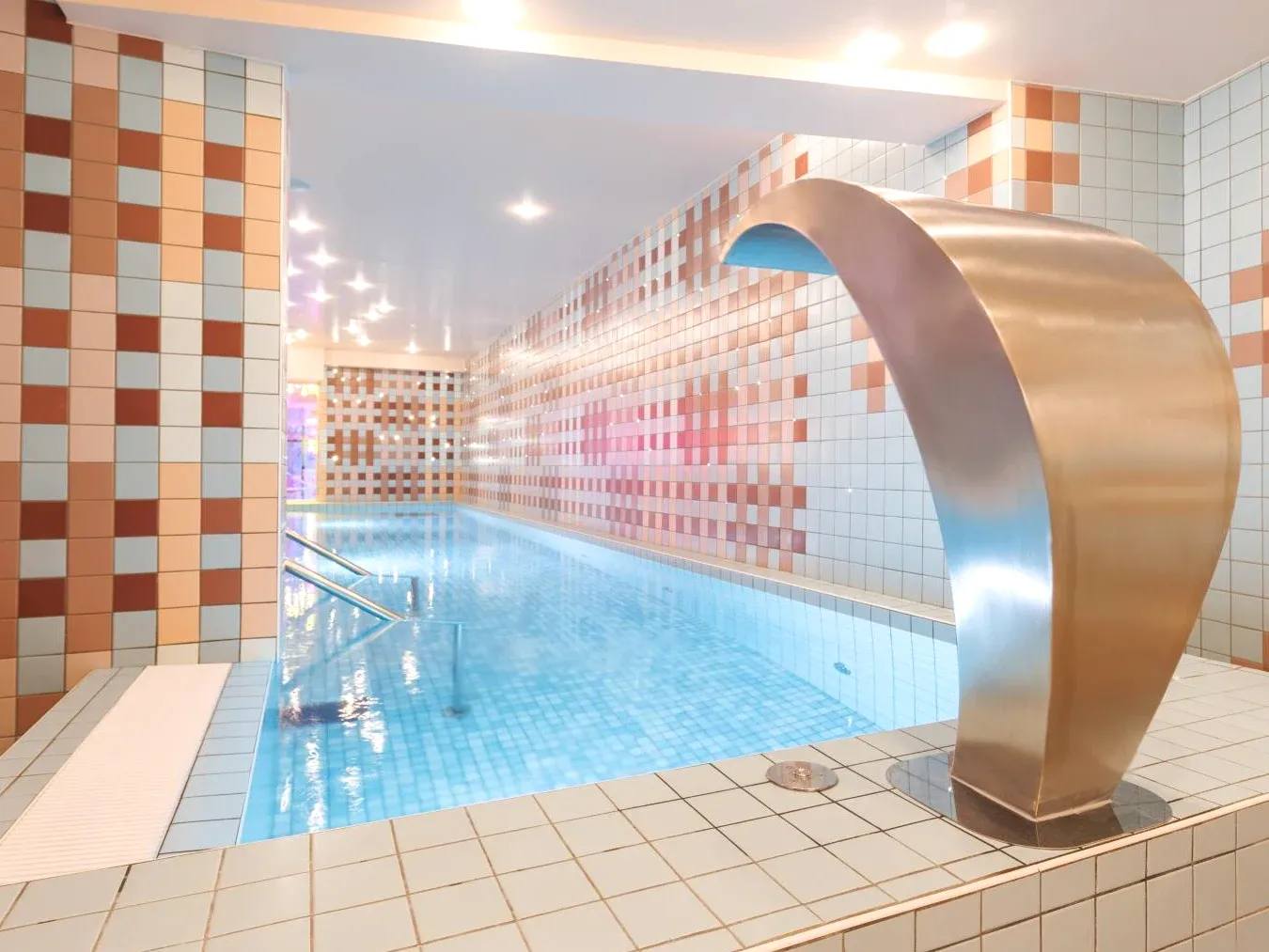 Piscine Hotel & Spa ou située à Clermont-Ferrand Piscine Hotel & Spa ou située à Clermont-Ferrand
