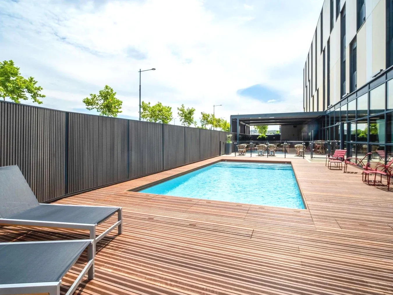 Piscine ibis Styles Castelnaudary à Castelnaudary Piscine ibis Styles Castelnaudary à Castelnaudary