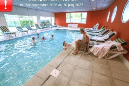 Piscine intérieure avec spa Hôtel Beau Rivage à Gérardmer