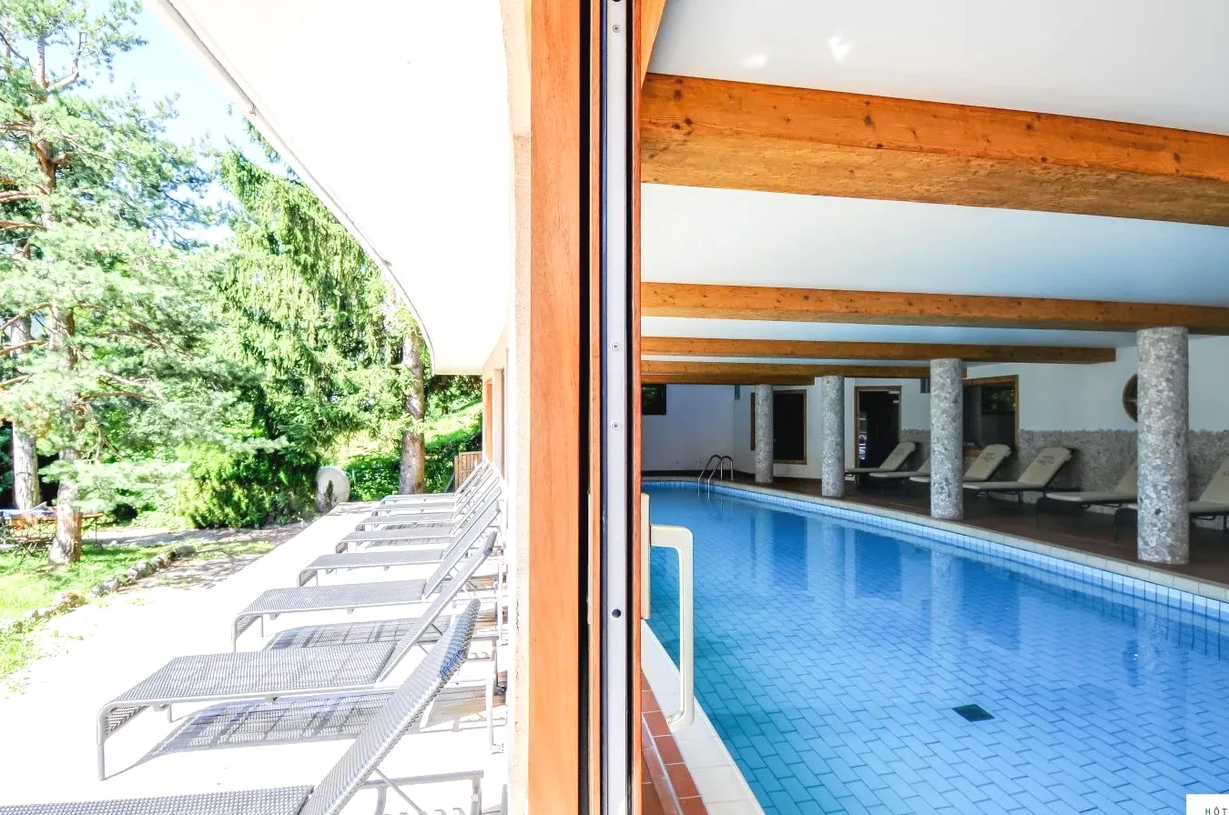 Piscine intérieure et spa privatif à La Clusaz Beaulieu Piscine intérieure et spa privatif à La Clusaz Beaulieu