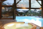 Piscine intérieure jacuzzi Le Hameau Albert 1er - Relais & Châteaux