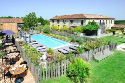 Piscine Le Domaine de Baulieu Singuliers Hotels à Auch