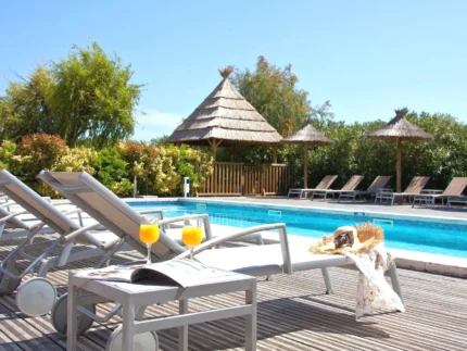 Piscine Le Mas de Cocagne à Saintes-Maries-de-la-Mer