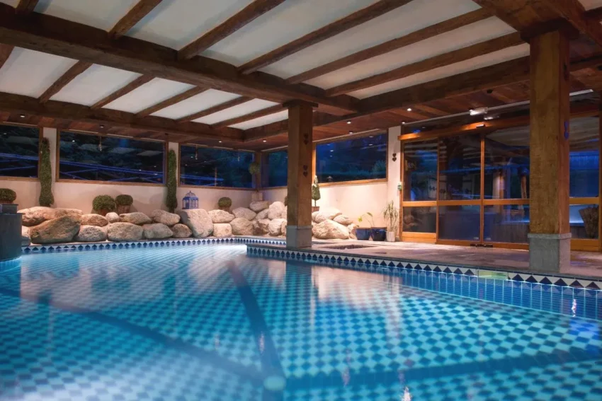 Piscine Les Grands Montets Hotel & Spa à Chamonix-Mont-Blanc