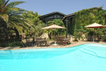 Piscine Lodge de Charme A Cheda à Bonifacio