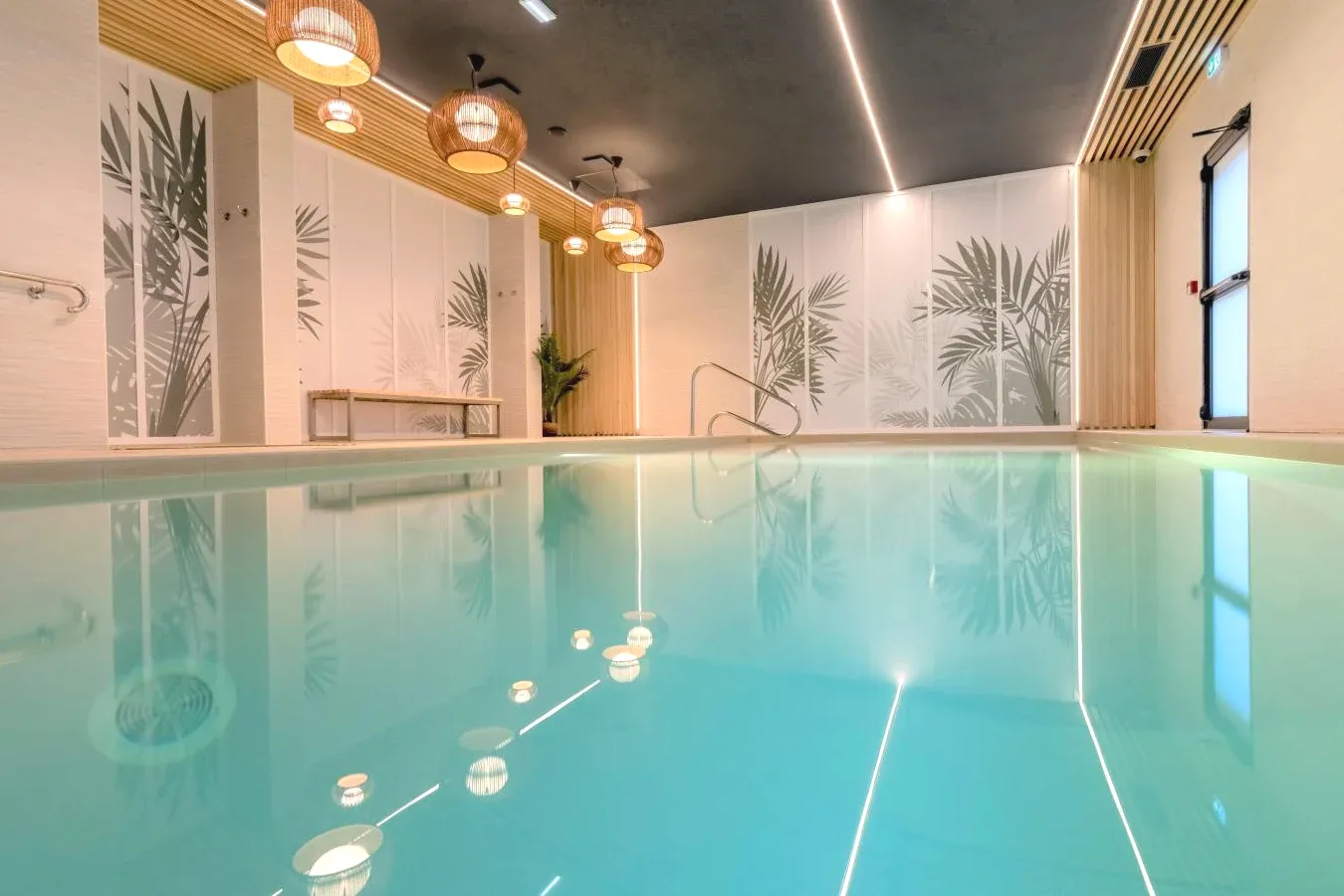 Piscine PADJA Hôtel & Spa Vannes Piscine PADJA Hôtel & Spa Vannes