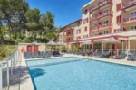 Piscine Résidence Odalys Les Canissons à Cavalaire-sur-Mer