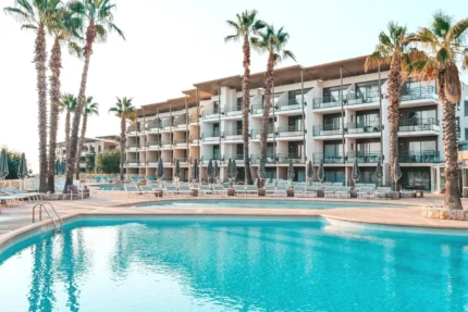 Piscine Thalazur Antibes Hôtel & Spa à Antibes