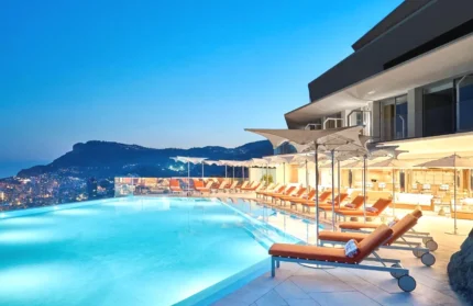 Piscine The Maybourne Riviera, Maybourne à Roquebrune-Cap-Martin
