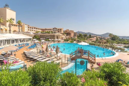 PiscineHôtel de l'Esterel Pierre & Vacances à Agay
