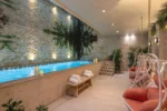 Royal Madeleine Hotel & Spa spa intérieur avec piscine dans le 8e arrondissement de Paris