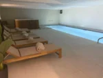 Spa avec jacuzzi et piscine intérieure à Saumur Kyriad Saumur Hyper Centre Hôtel, Appartements, Séminaires et SPA soins Sothys Paris
